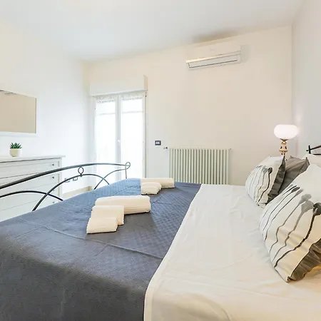 Chiaro House Apartment